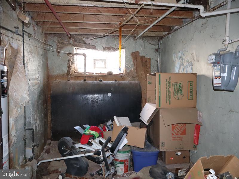 WEST OAK LANE - Residential