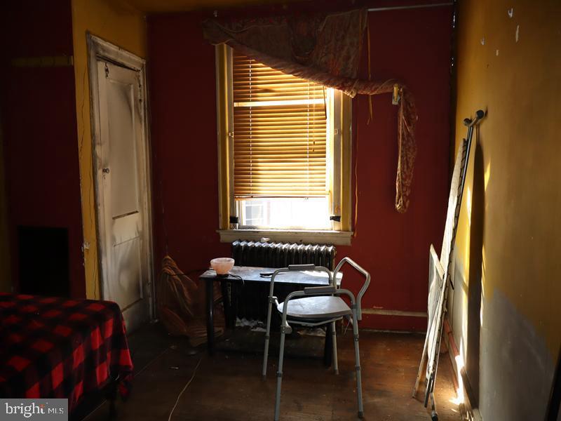 WEST OAK LANE - Residential