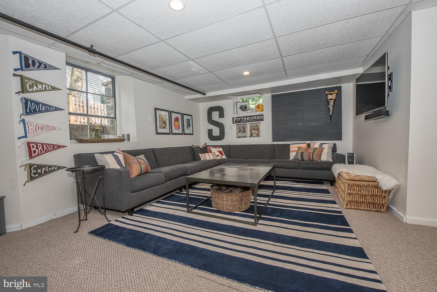 COLLEGE PARK - Residential