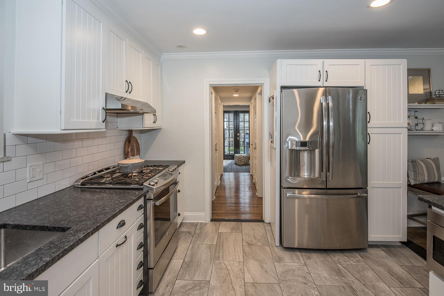 COLLEGE PARK - Residential