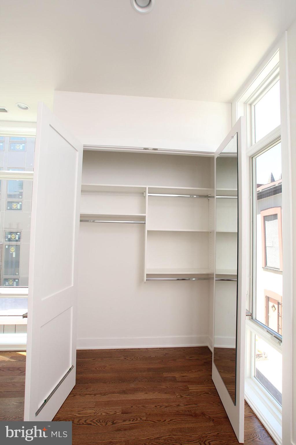 GRADUATE HOSPITAL - Residential