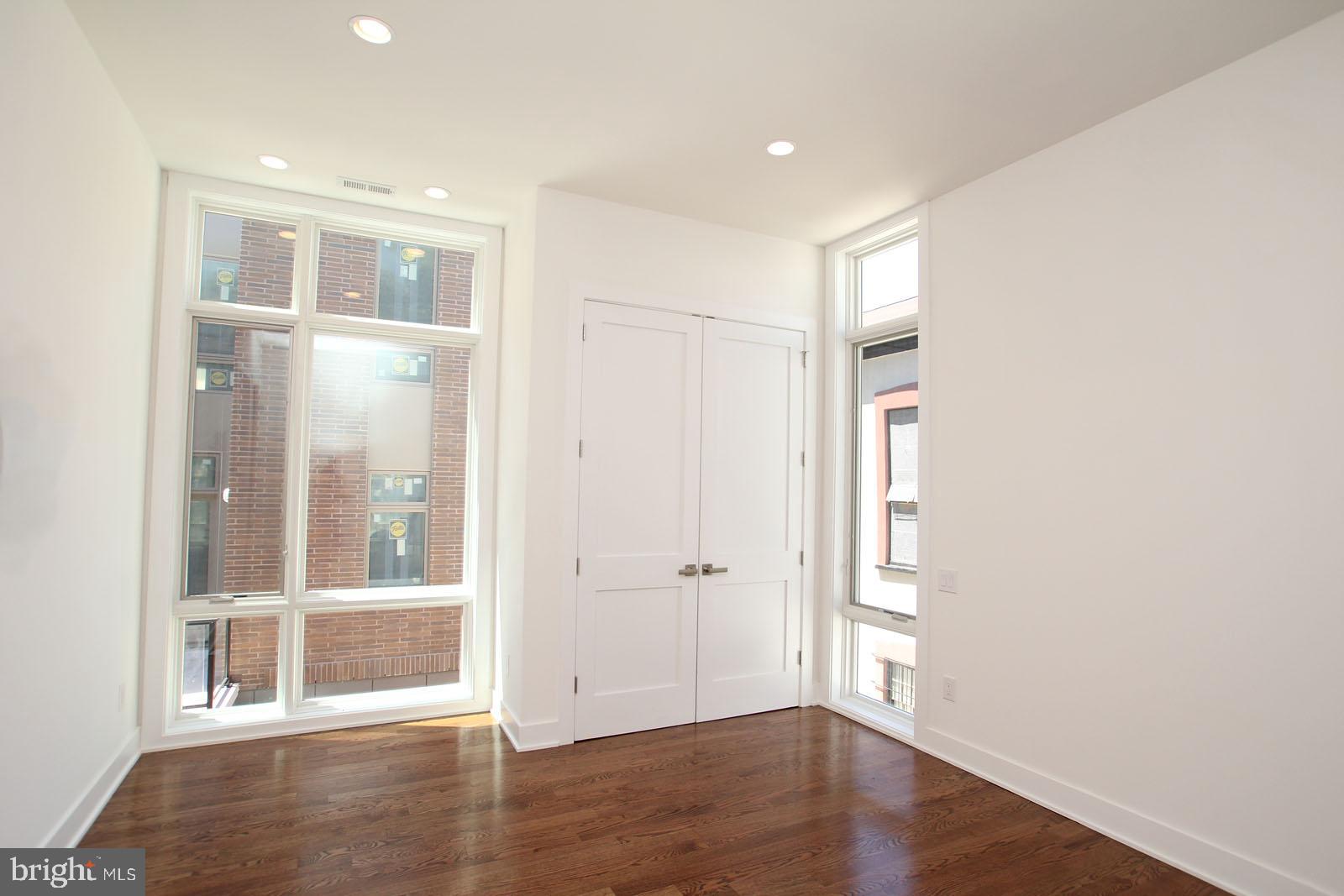 GRADUATE HOSPITAL - Residential