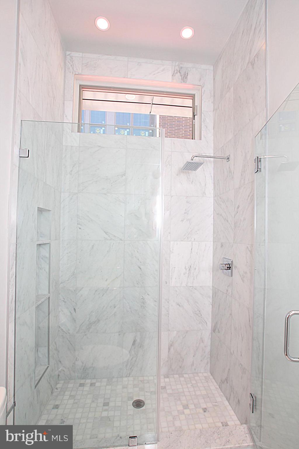 GRADUATE HOSPITAL - Residential