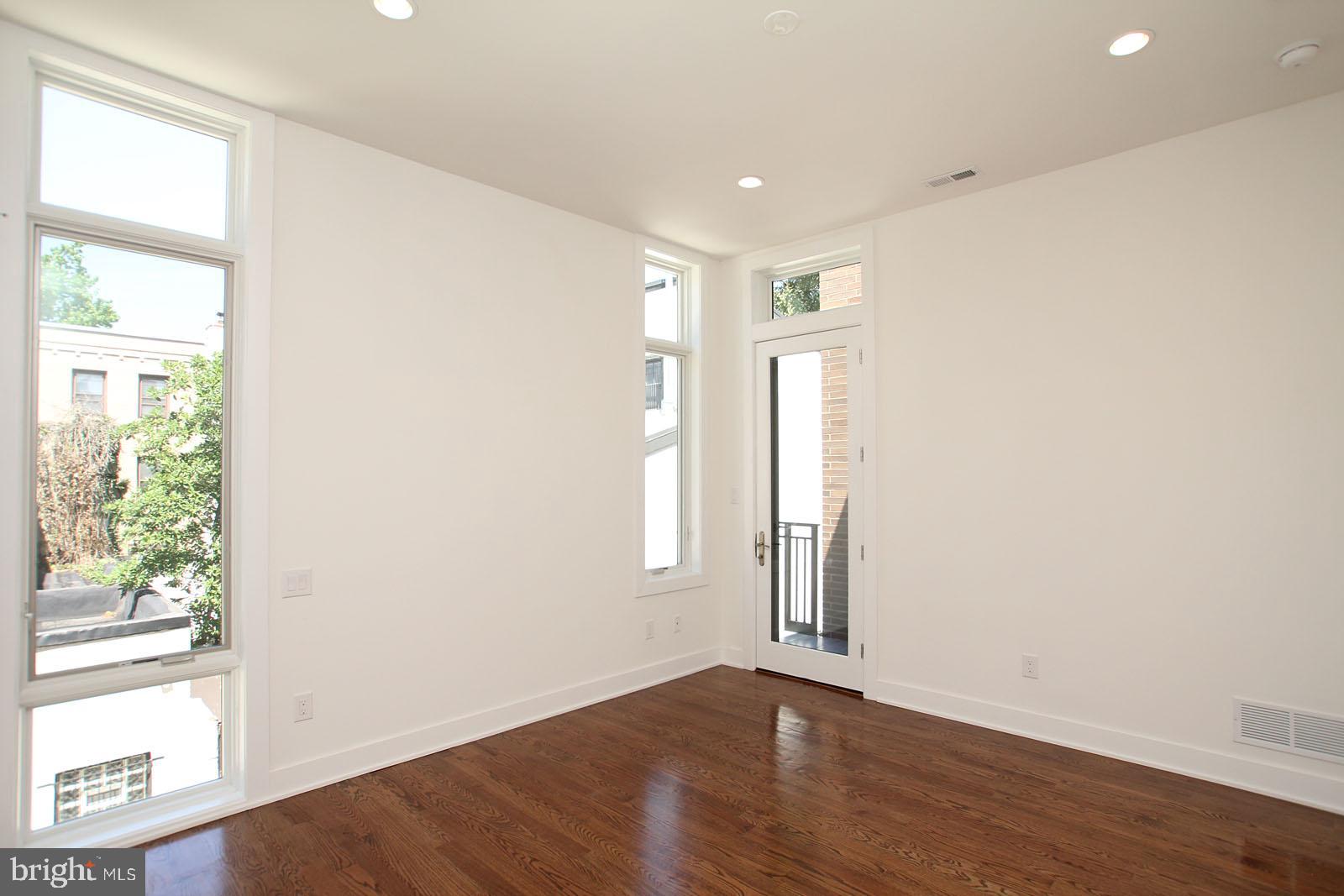 GRADUATE HOSPITAL - Residential