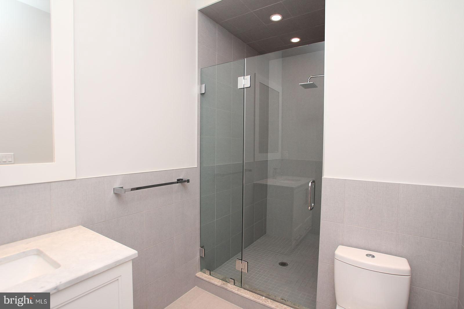 GRADUATE HOSPITAL - Residential