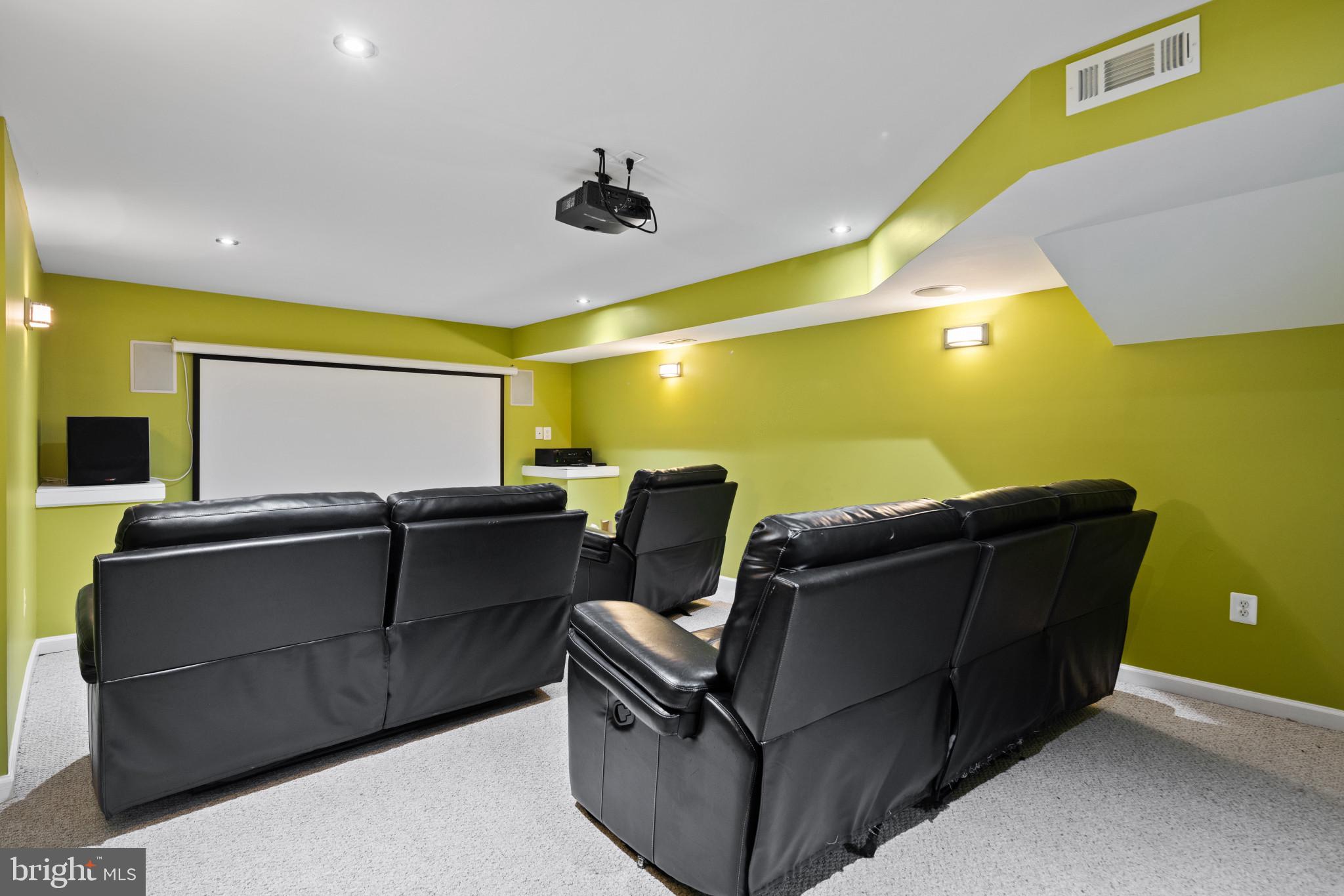 WATERMAN ESTATES - Residential