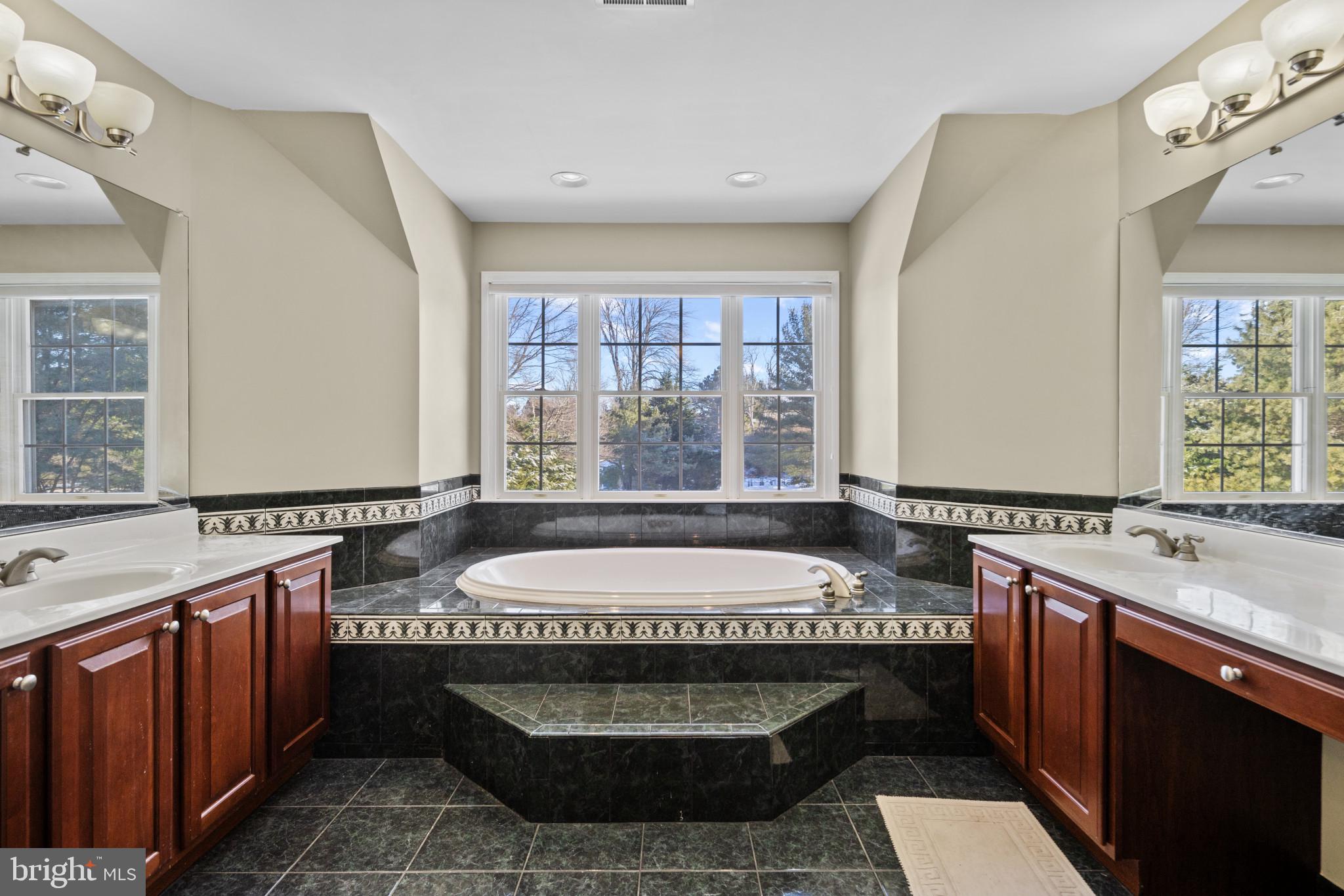 WATERMAN ESTATES - Residential