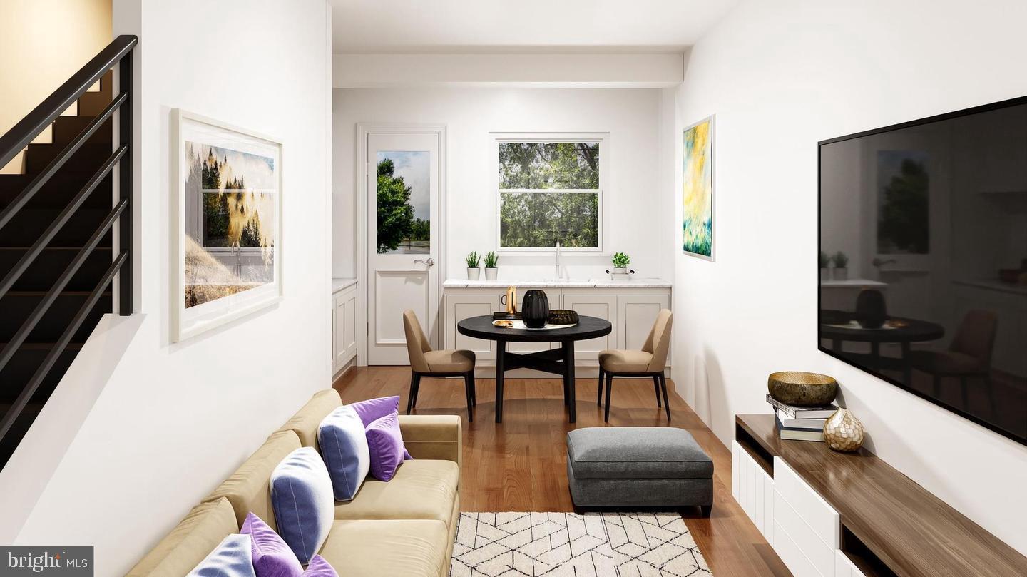 EAST KENSINGTON - Residential