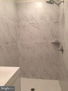 EAST KENSINGTON - Residential