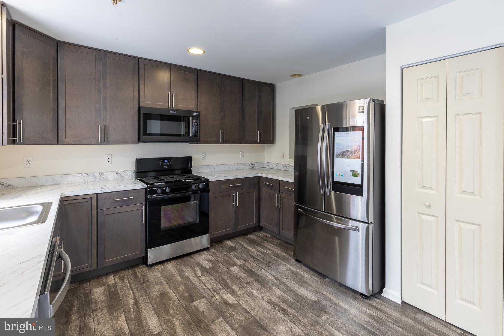 VILLAGES OF WINTERSET - Residential