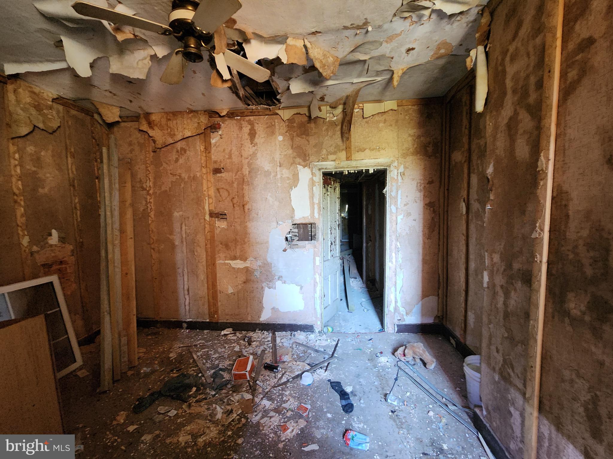 BROADWAY EAST - Residential