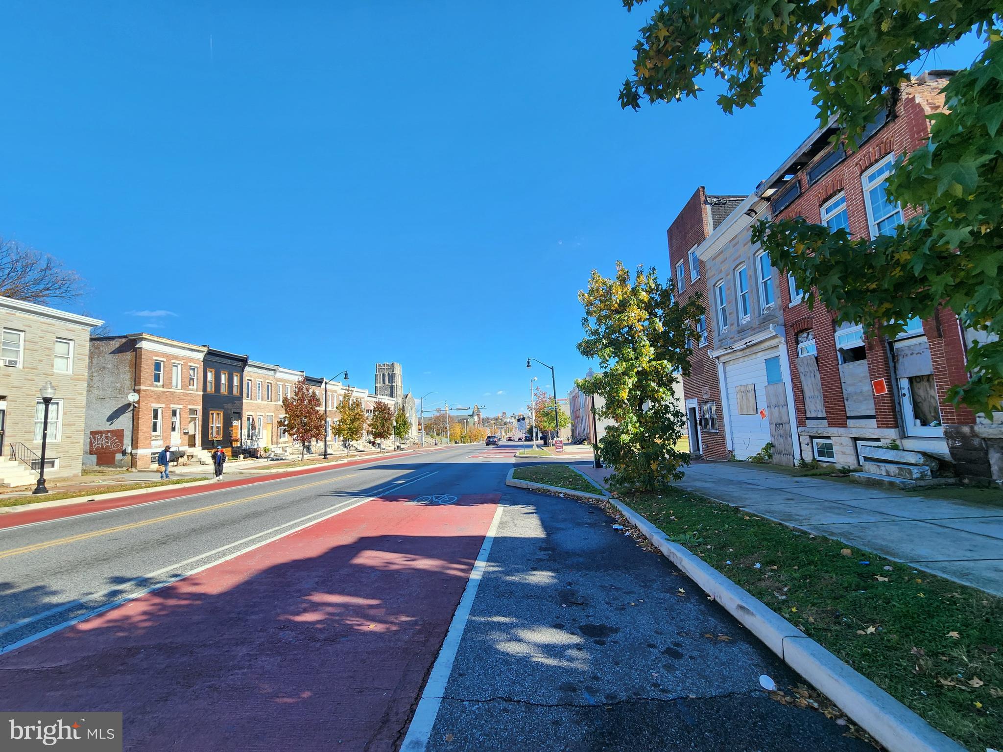 BROADWAY EAST - Residential