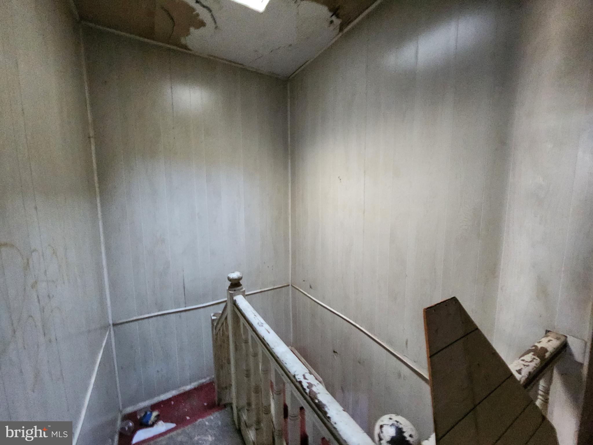 BROADWAY EAST - Residential