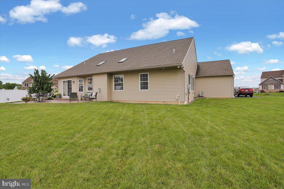 WILLOW CREST - Residential