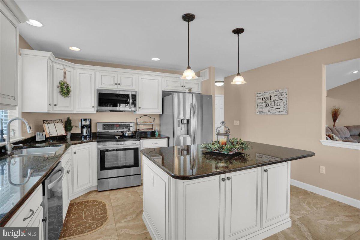 WILLOW CREST - Residential