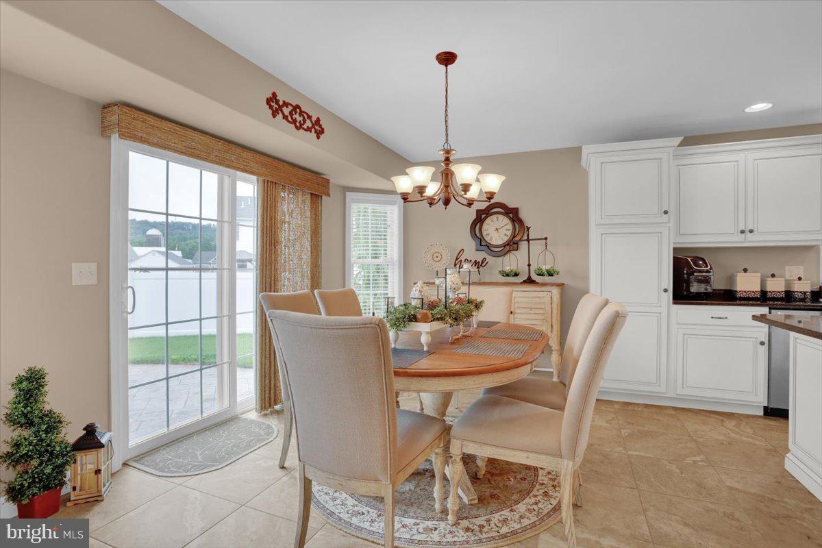 WILLOW CREST - Residential