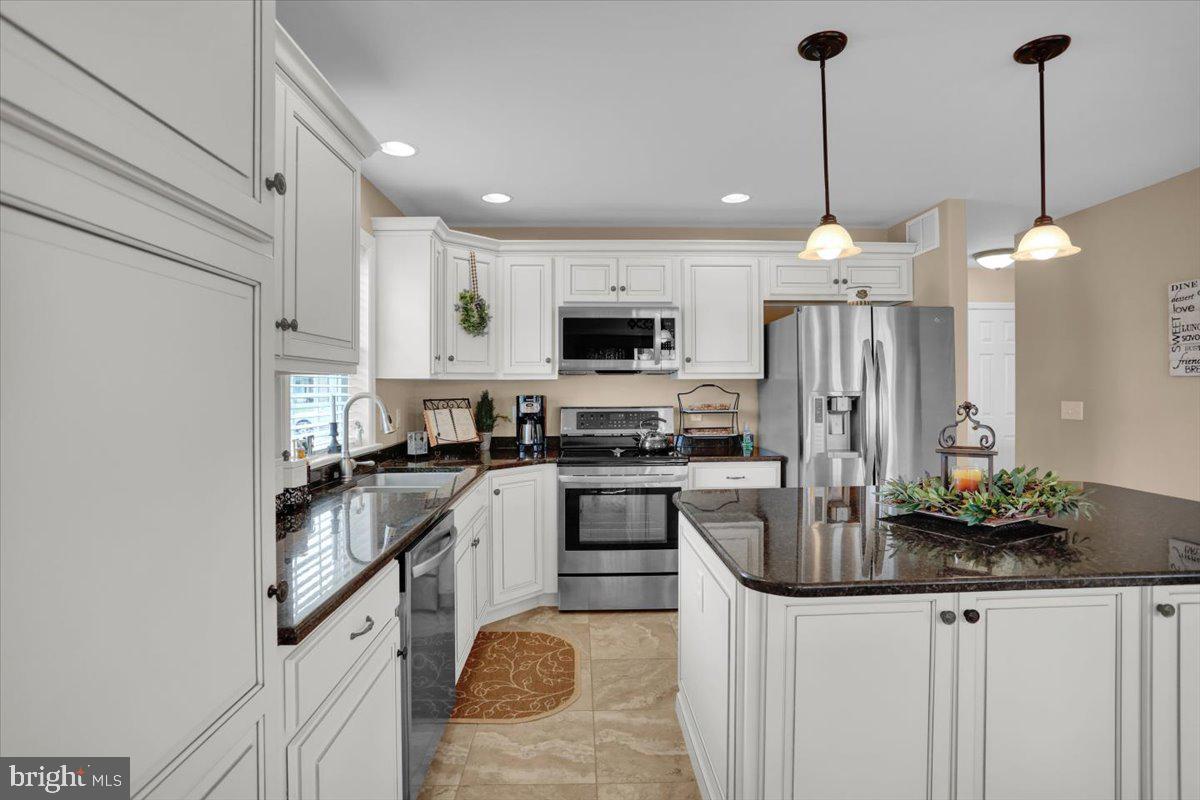 WILLOW CREST - Residential