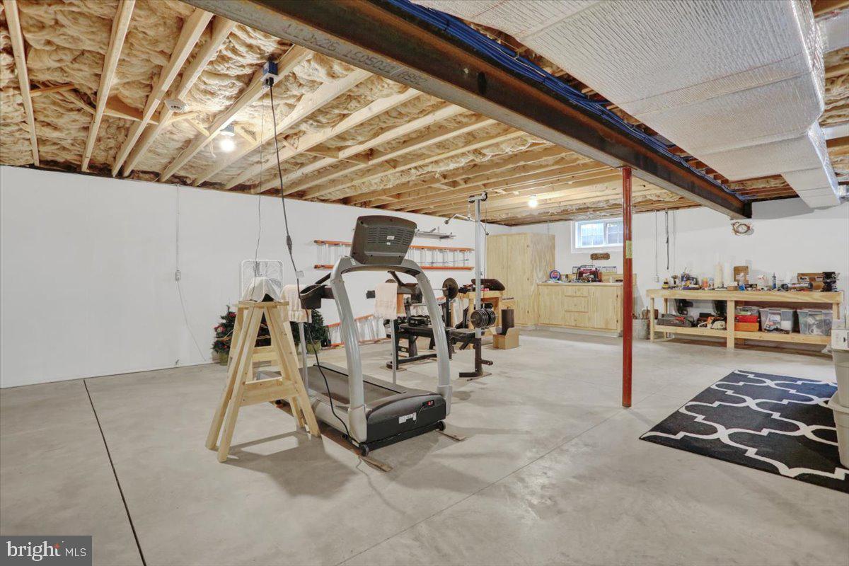 WILLOW CREST - Residential