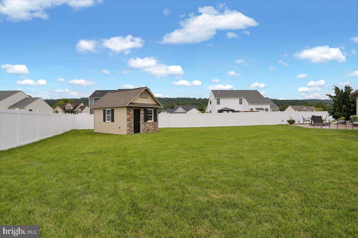 WILLOW CREST - Residential