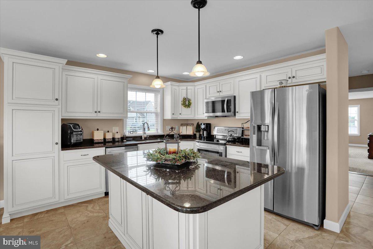 WILLOW CREST - Residential