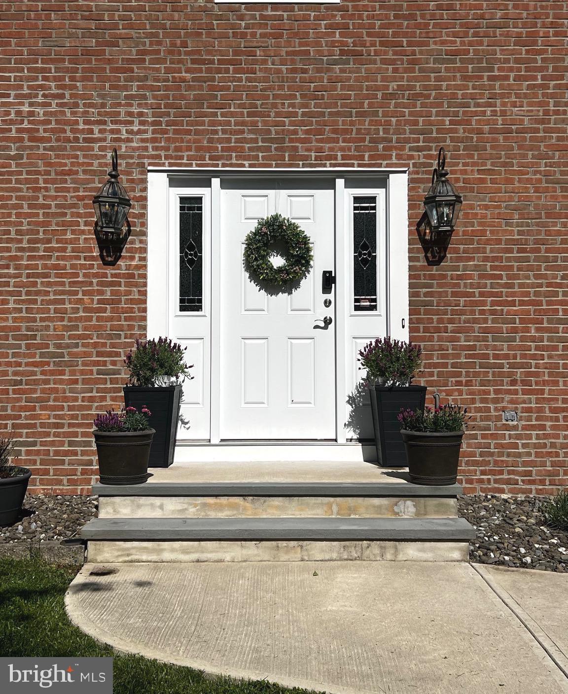 85 VILLAGE DRIVE E