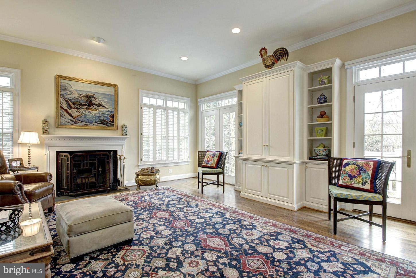 CHEVY CHASE - Residential