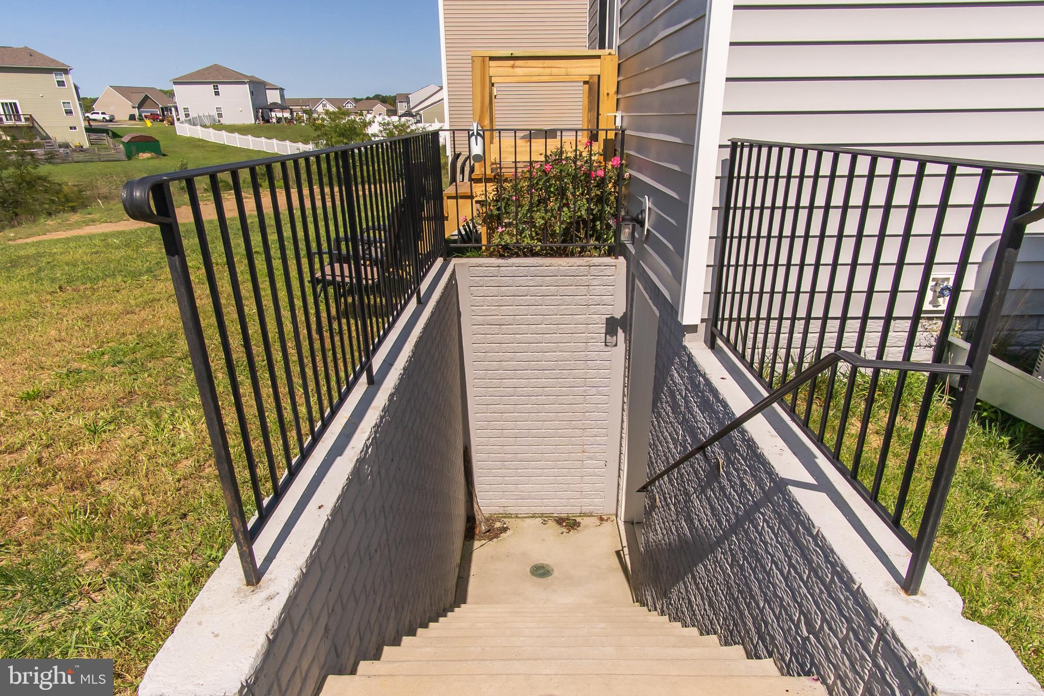 MORNING DOVE ESTATES - Residential