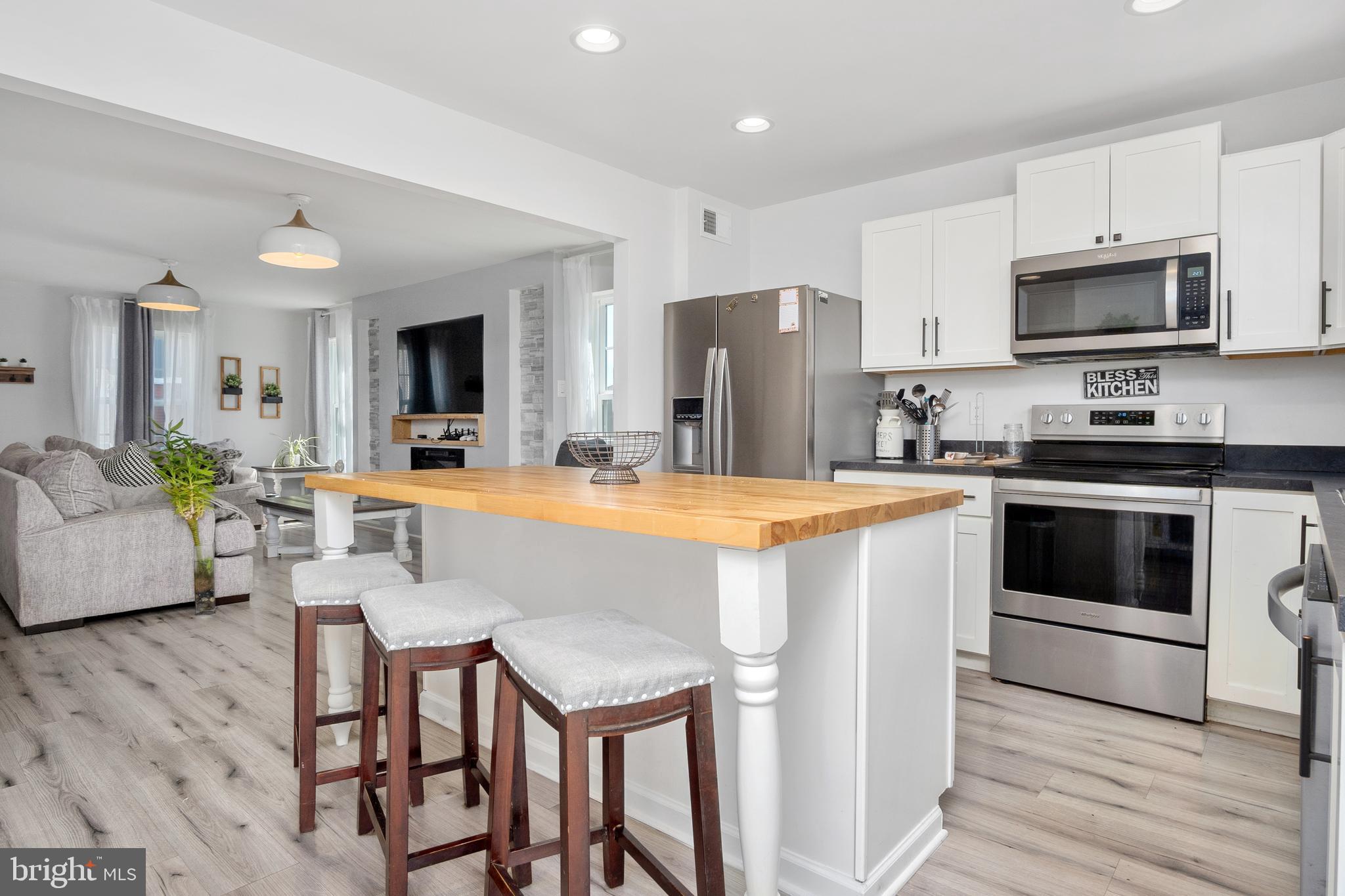 MORNING DOVE ESTATES - Residential