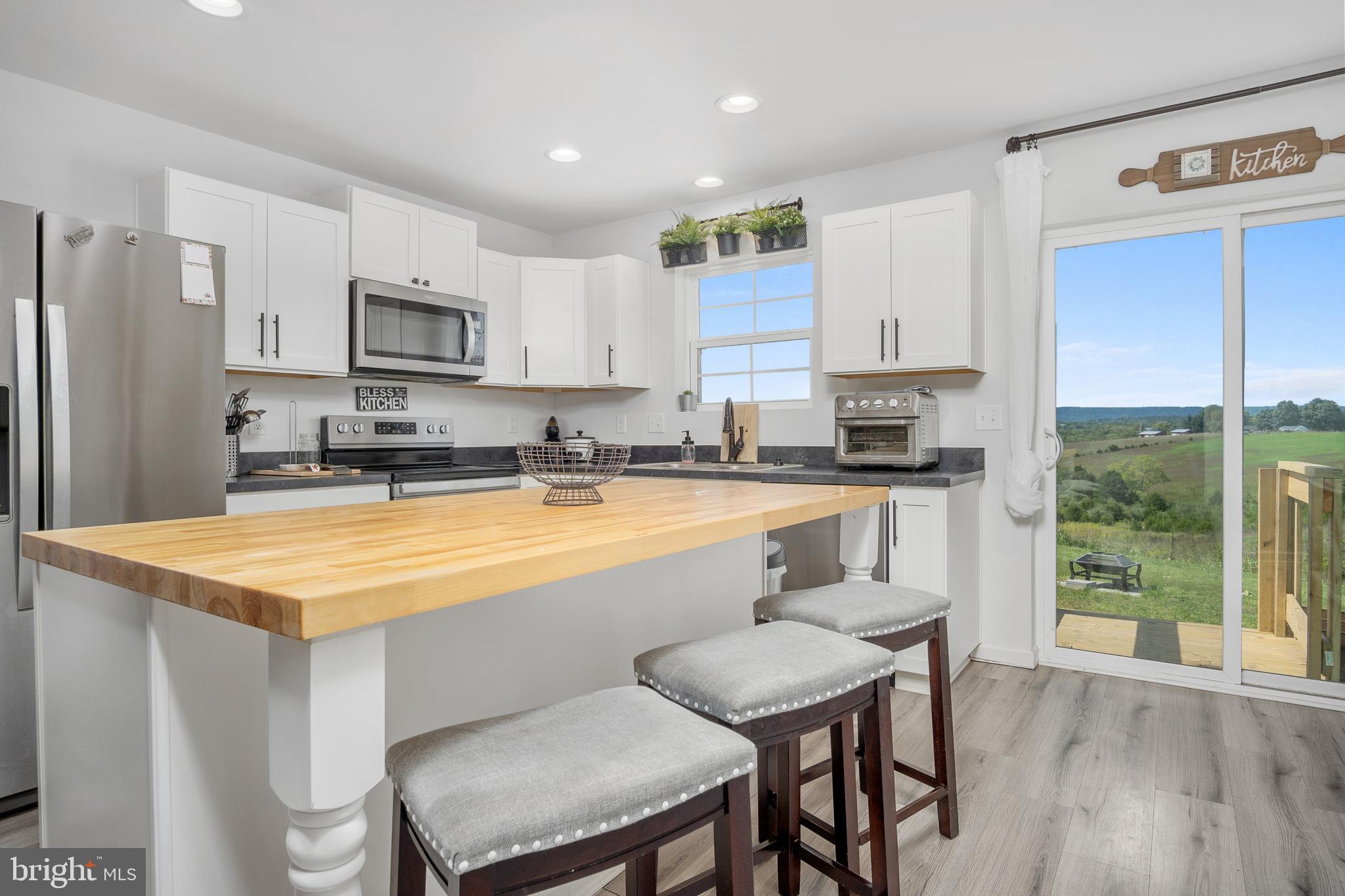 MORNING DOVE ESTATES - Residential