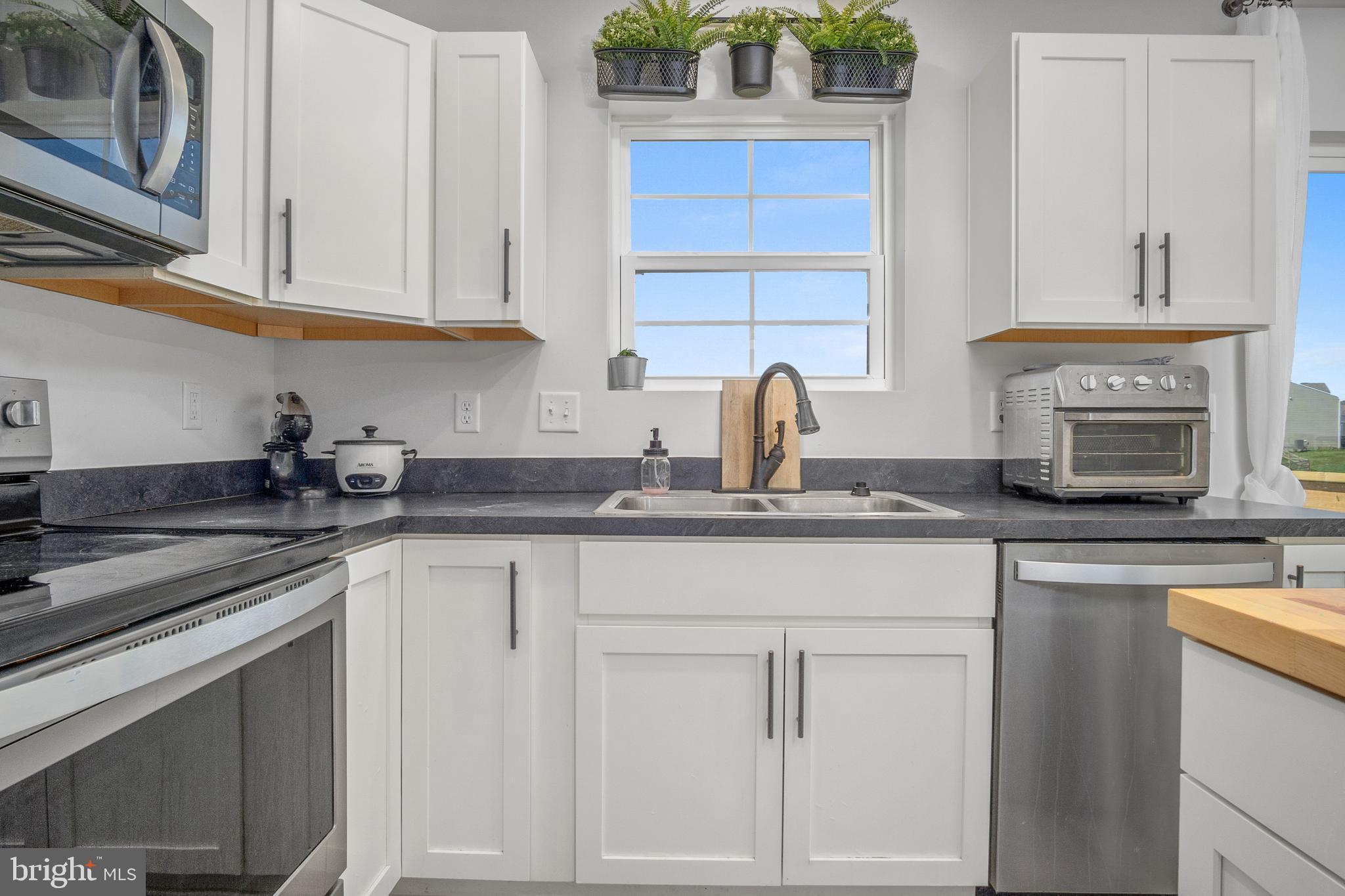 MORNING DOVE ESTATES - Residential