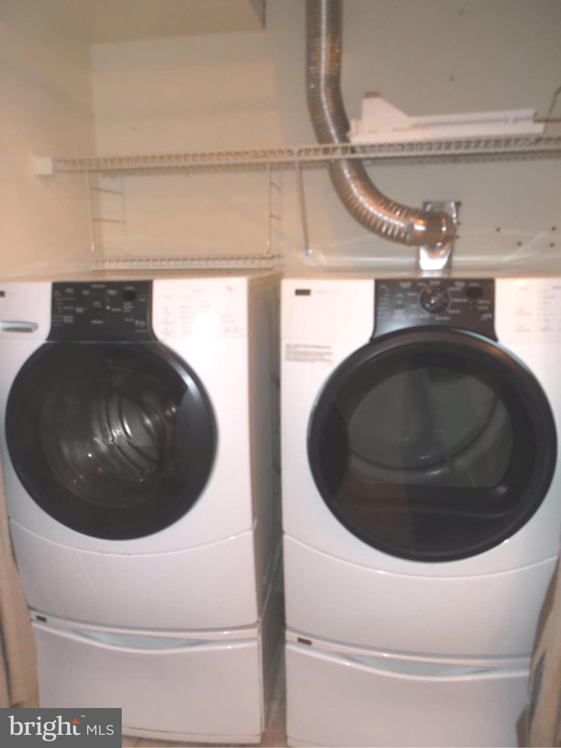 VILL AT MANCHESTER FARMS - Residential