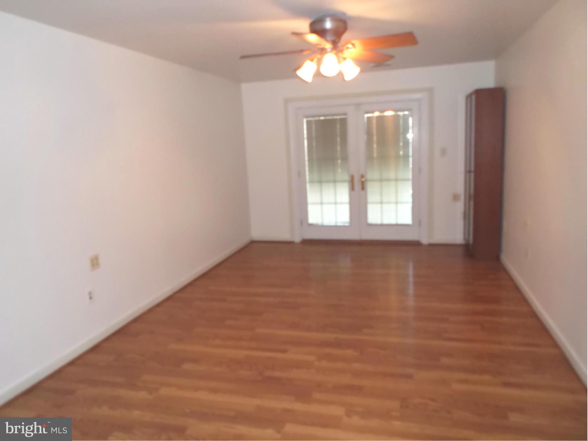 VILL AT MANCHESTER FARMS - Residential