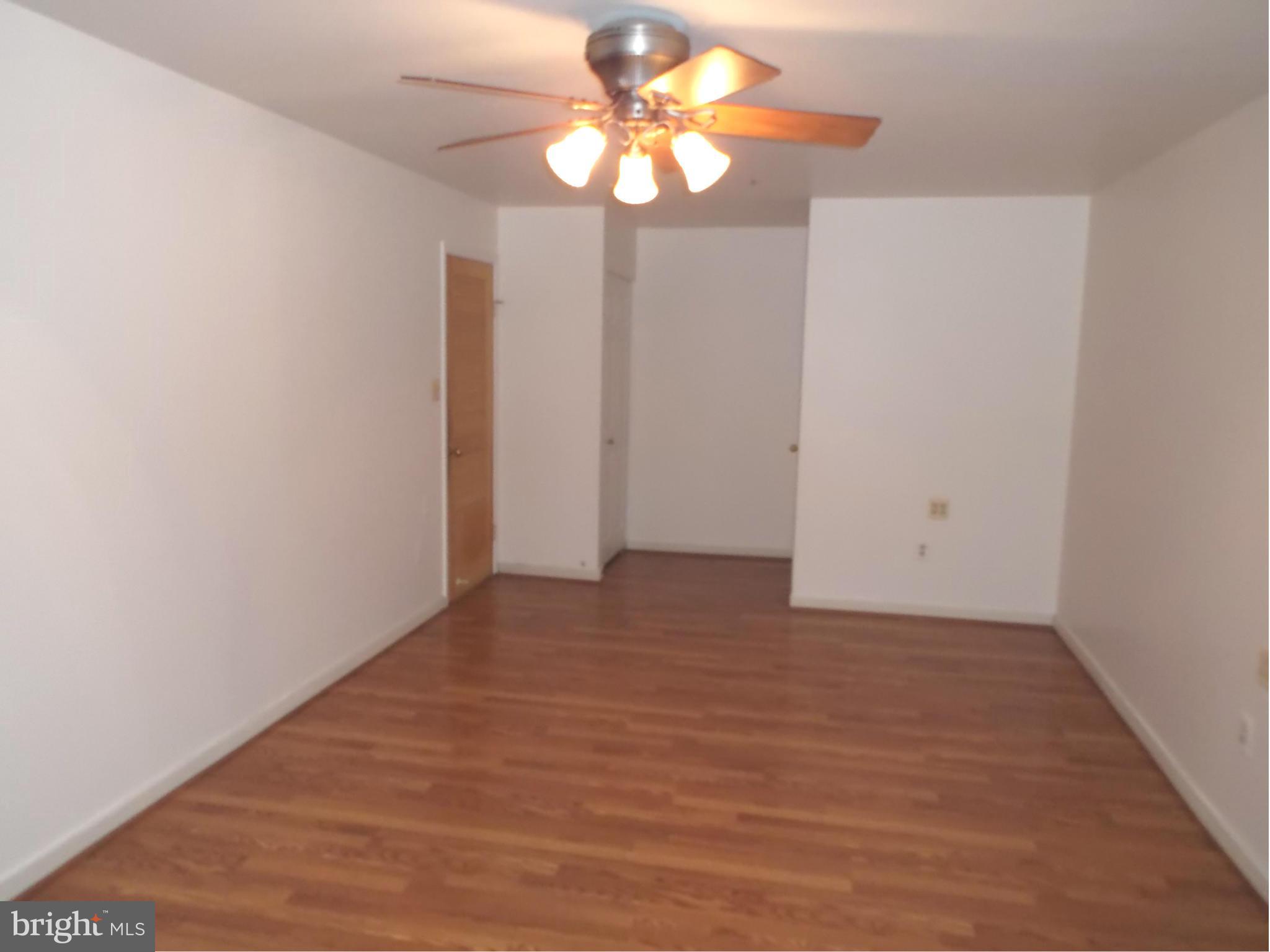 VILL AT MANCHESTER FARMS - Residential