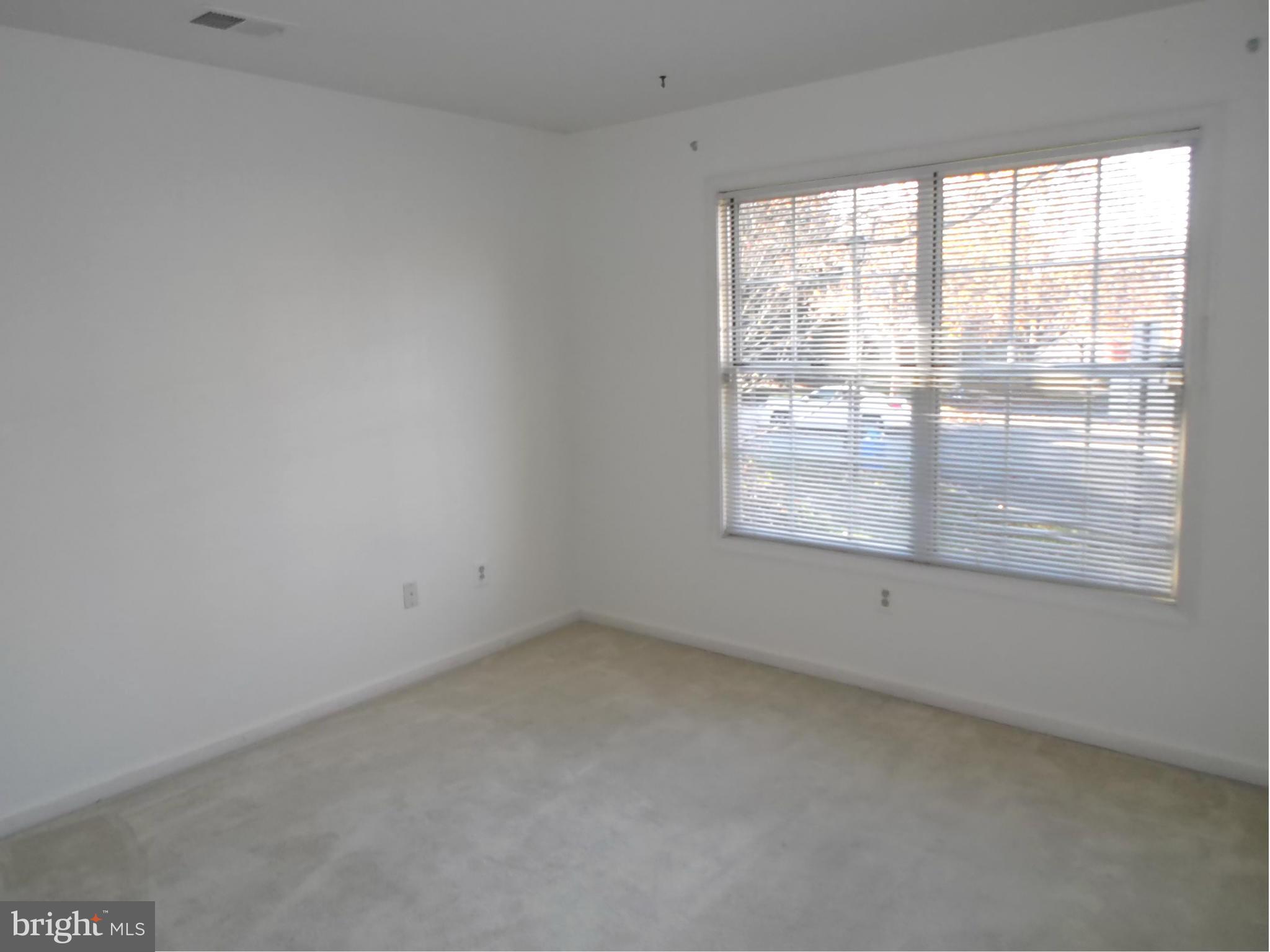 VILL AT MANCHESTER FARMS - Residential