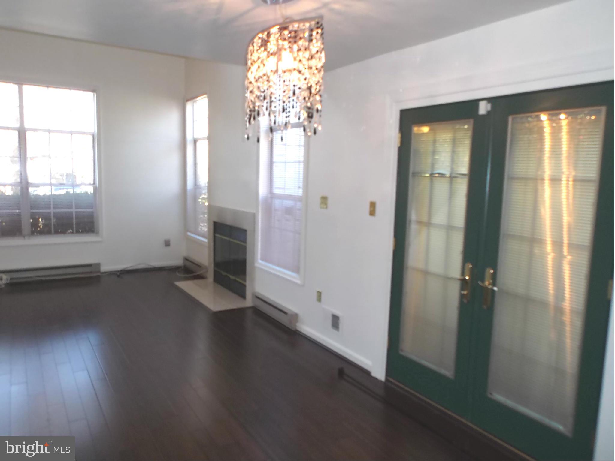 VILL AT MANCHESTER FARMS - Residential