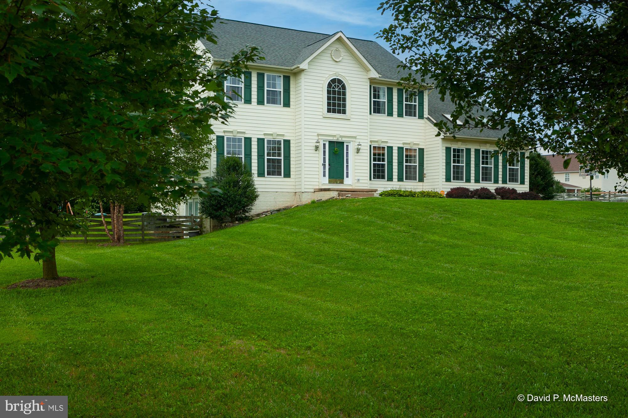 MEADOW BROOK - Residential