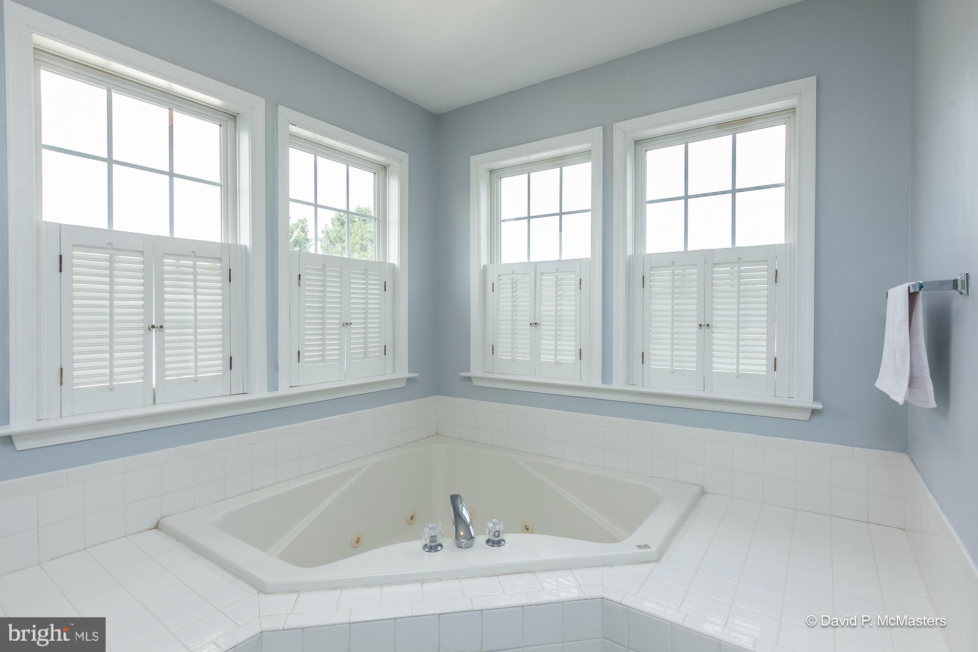 MEADOW BROOK - Residential