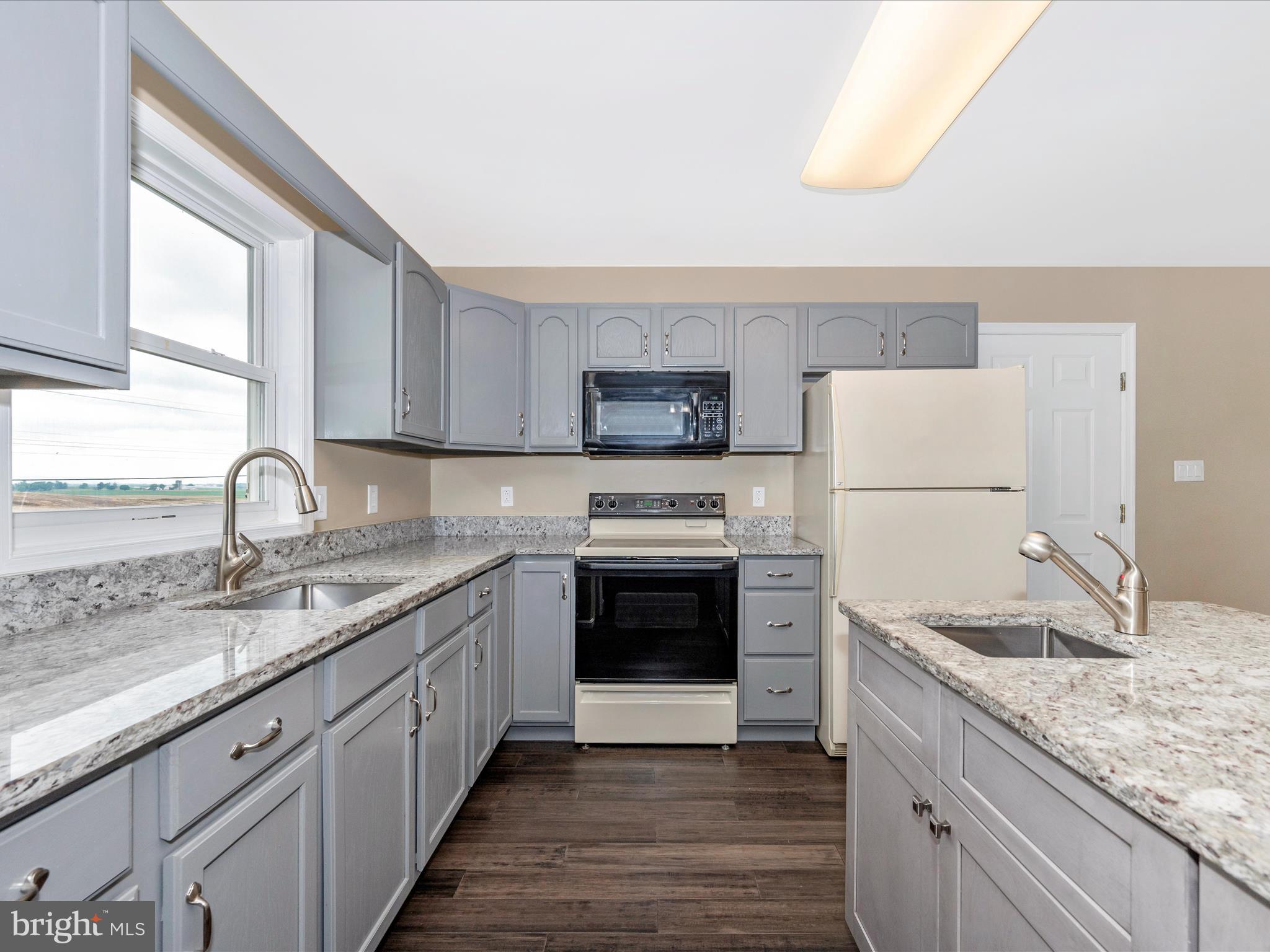 FOUNTAINVIEW - Residential