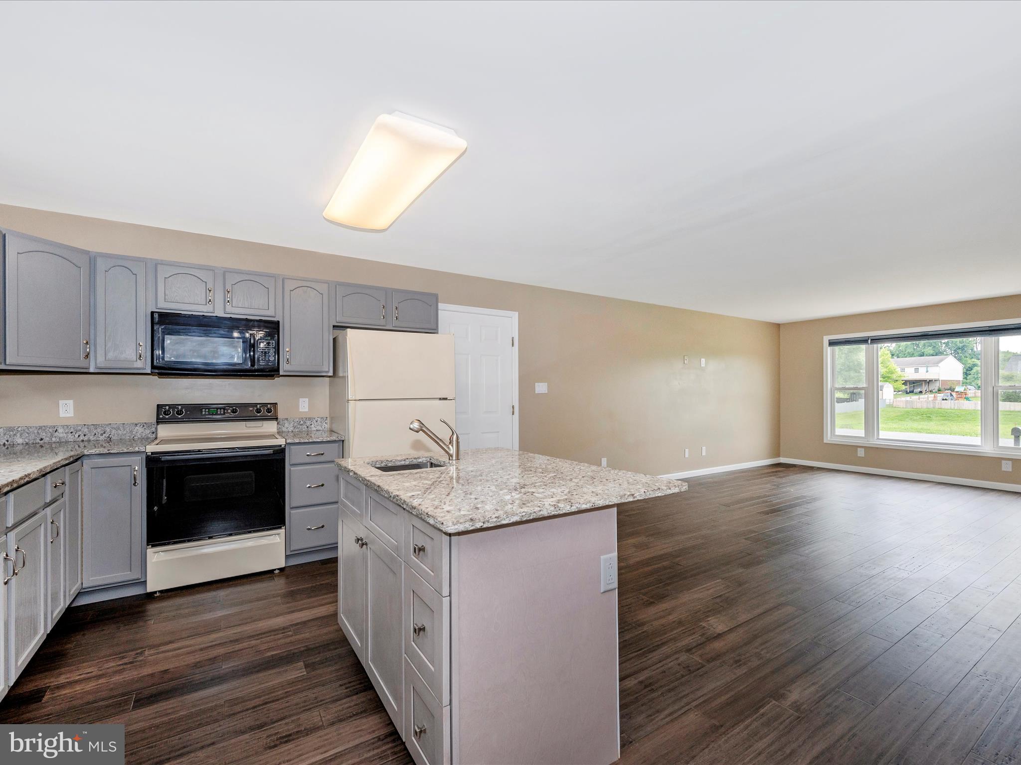 FOUNTAINVIEW - Residential