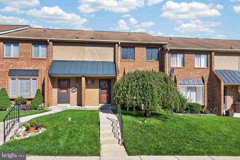Photo of 122 Pembroke Court, EXTON, PA 19341 (MLS # PACT2135468)
