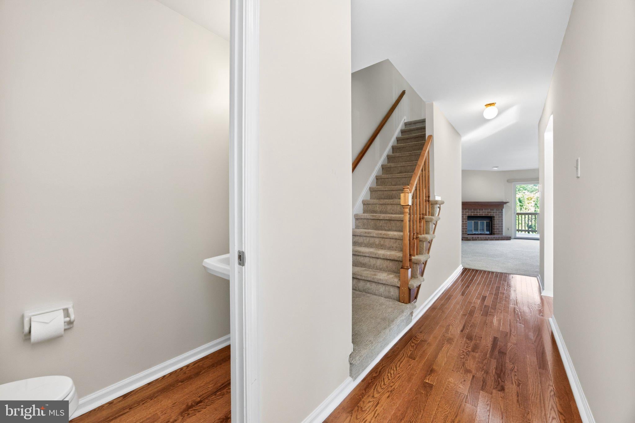 122 PEMBROKE COURT