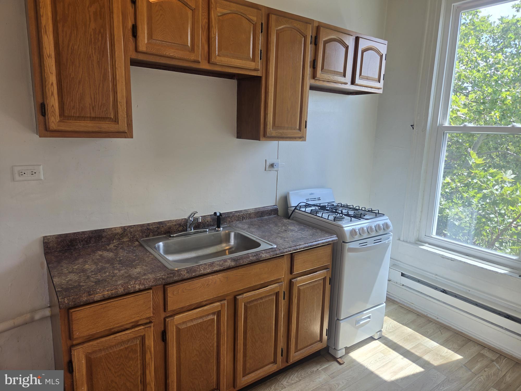 1011 PENN STREET 3