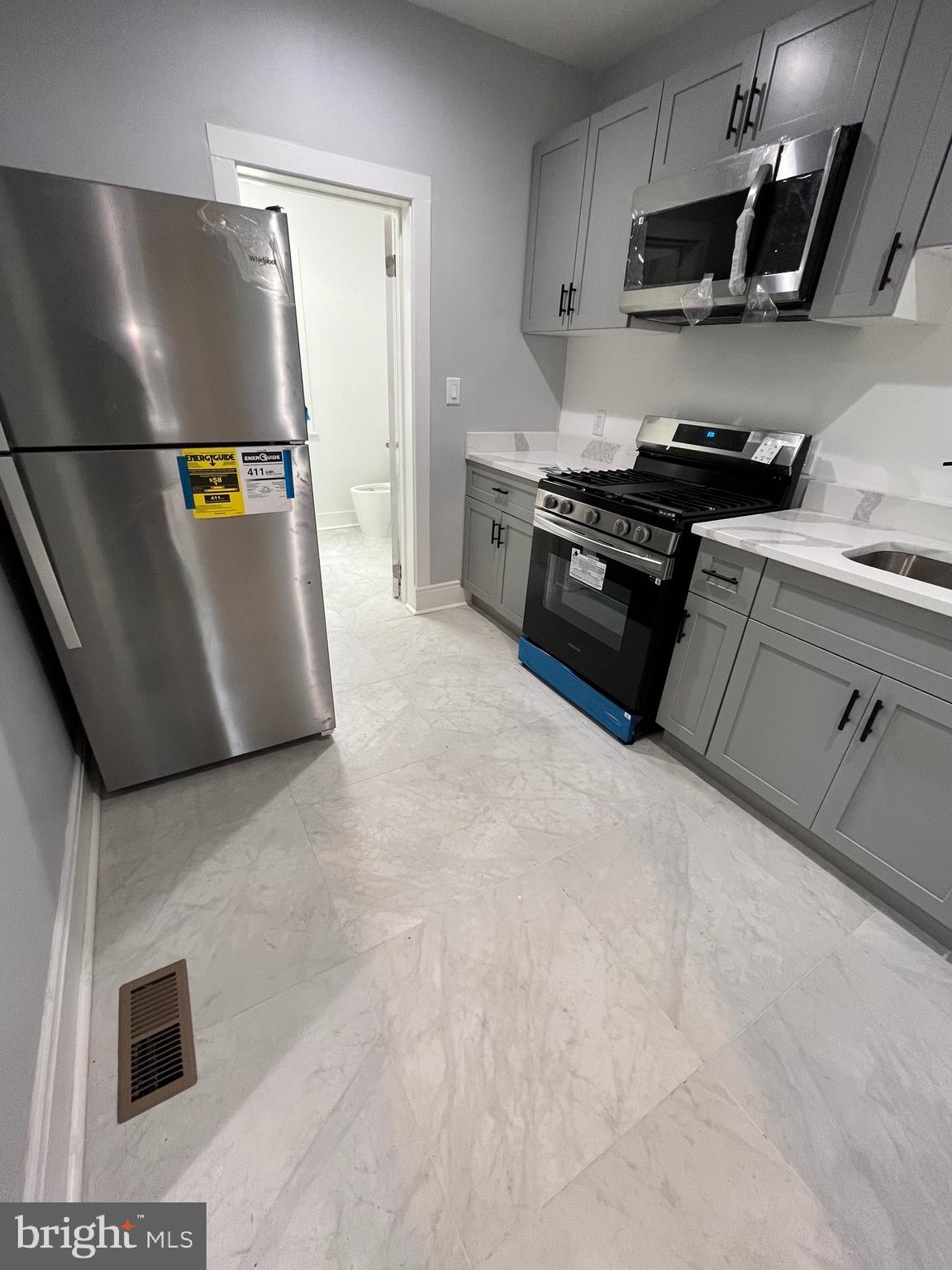 GREEN SPRING VALLEY - Residential Lease