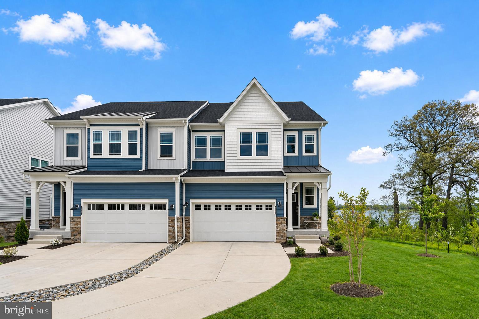 WATER'S LANDING - Residential