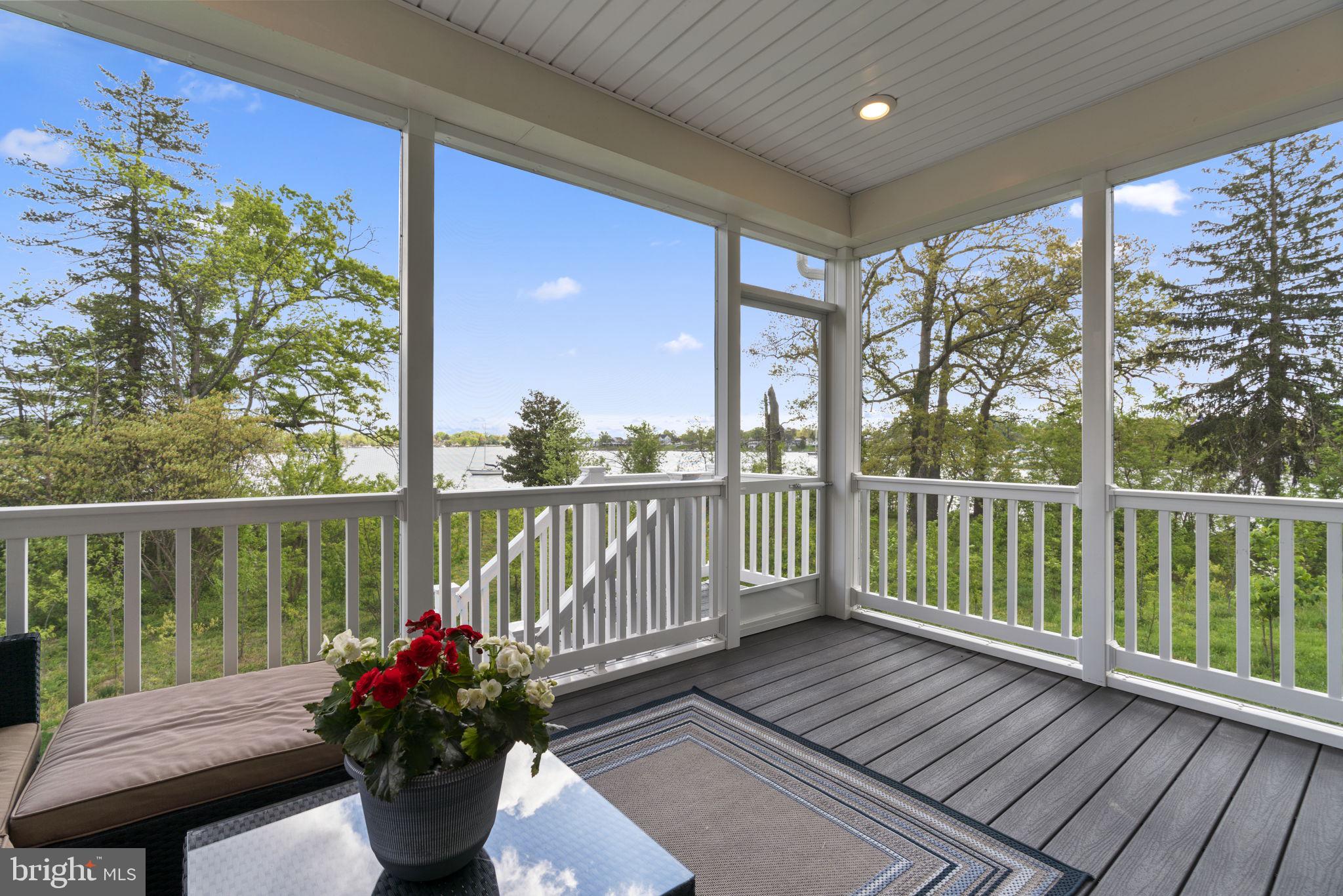 WATER'S LANDING - Residential