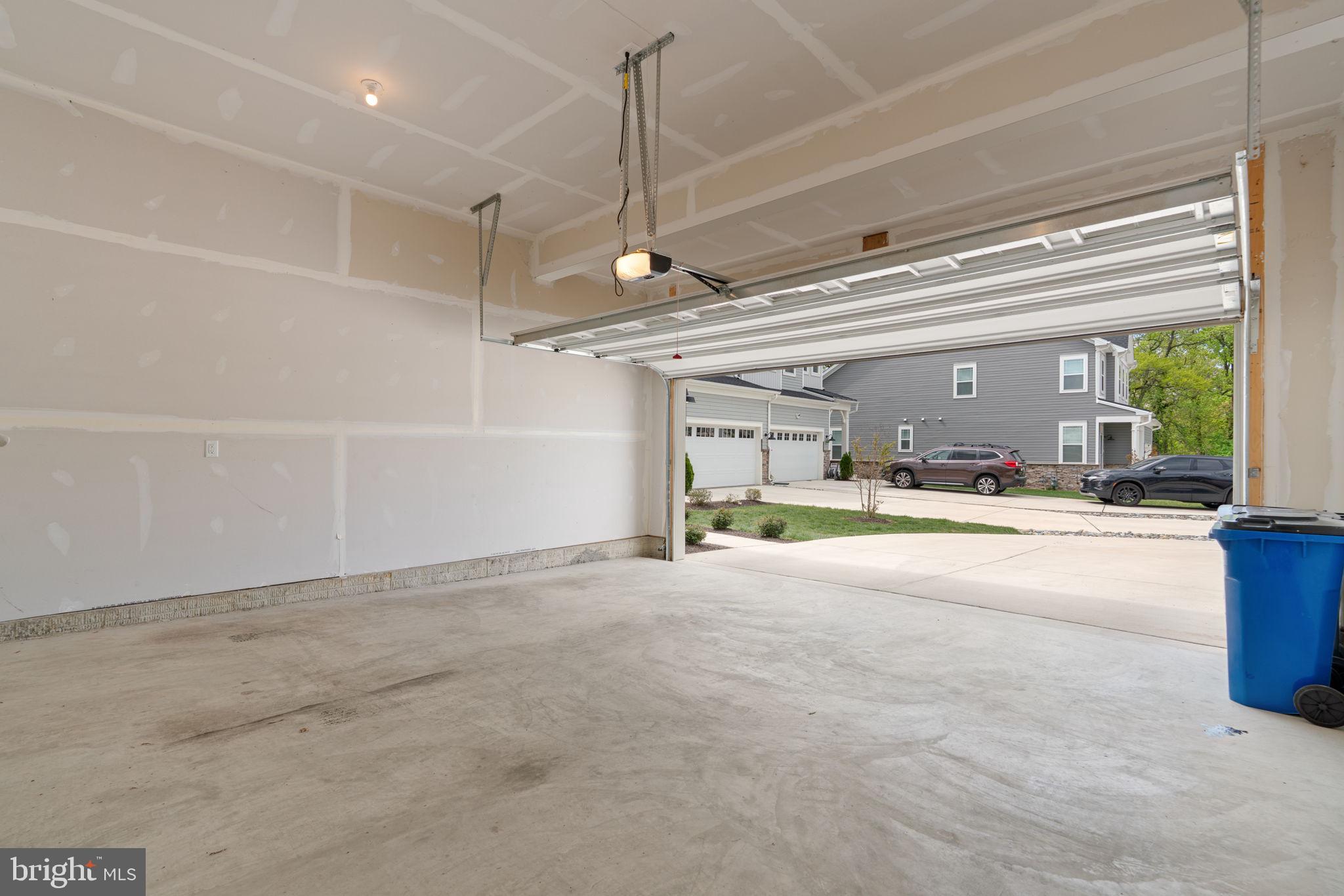 WATER'S LANDING - Residential