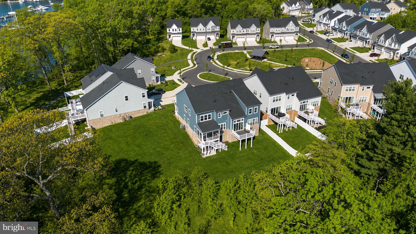 WATER'S LANDING - Residential