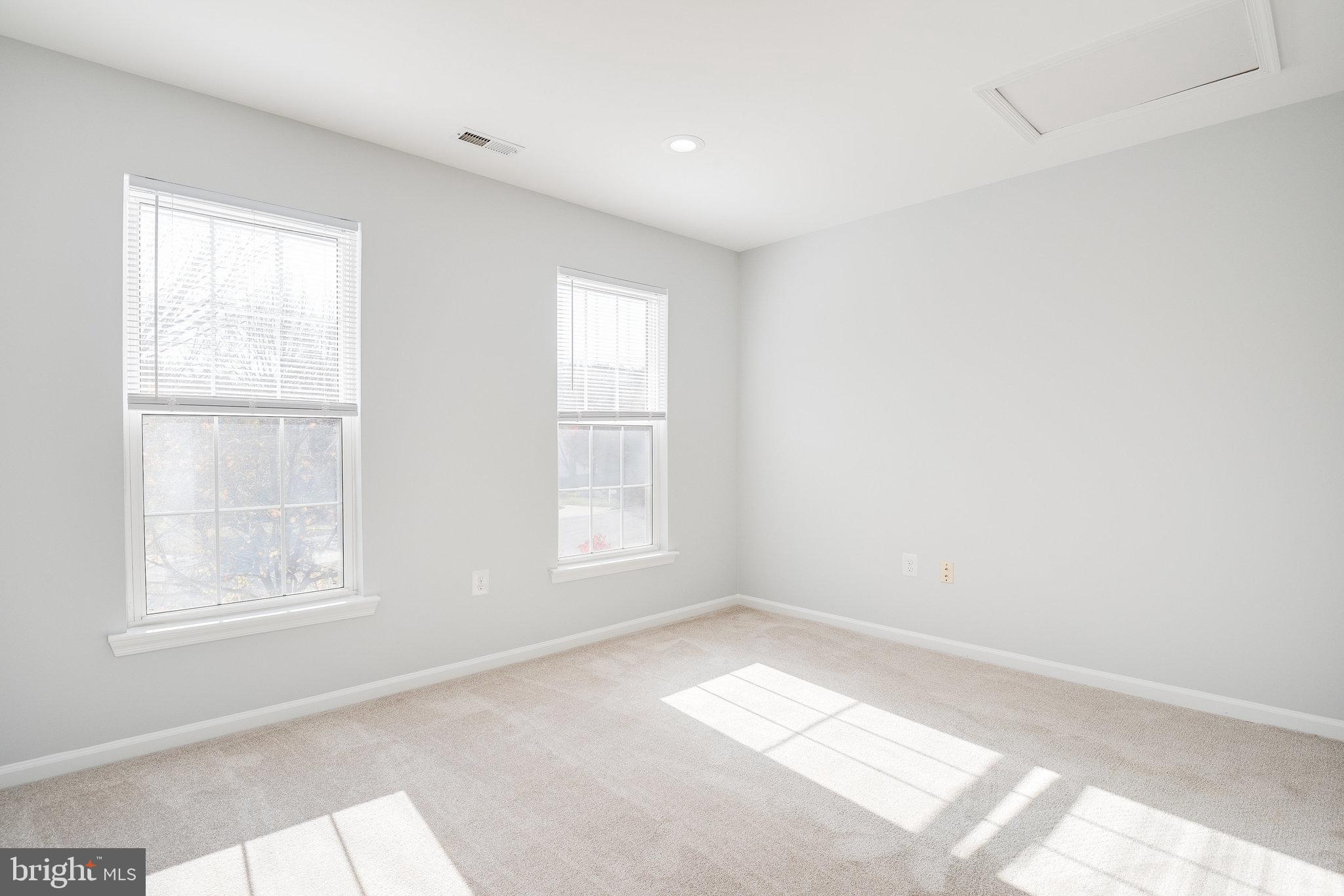 BLUE PONDS - Residential