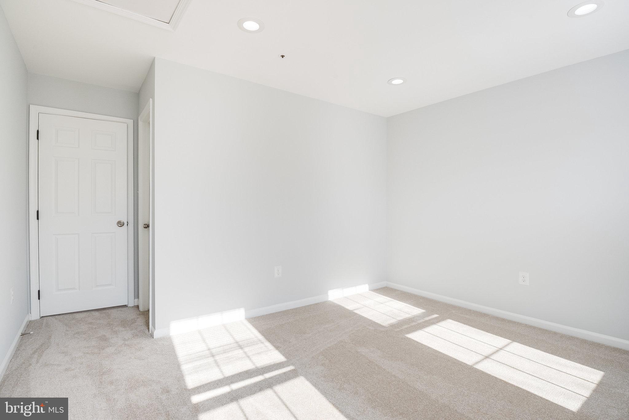 BLUE PONDS - Residential