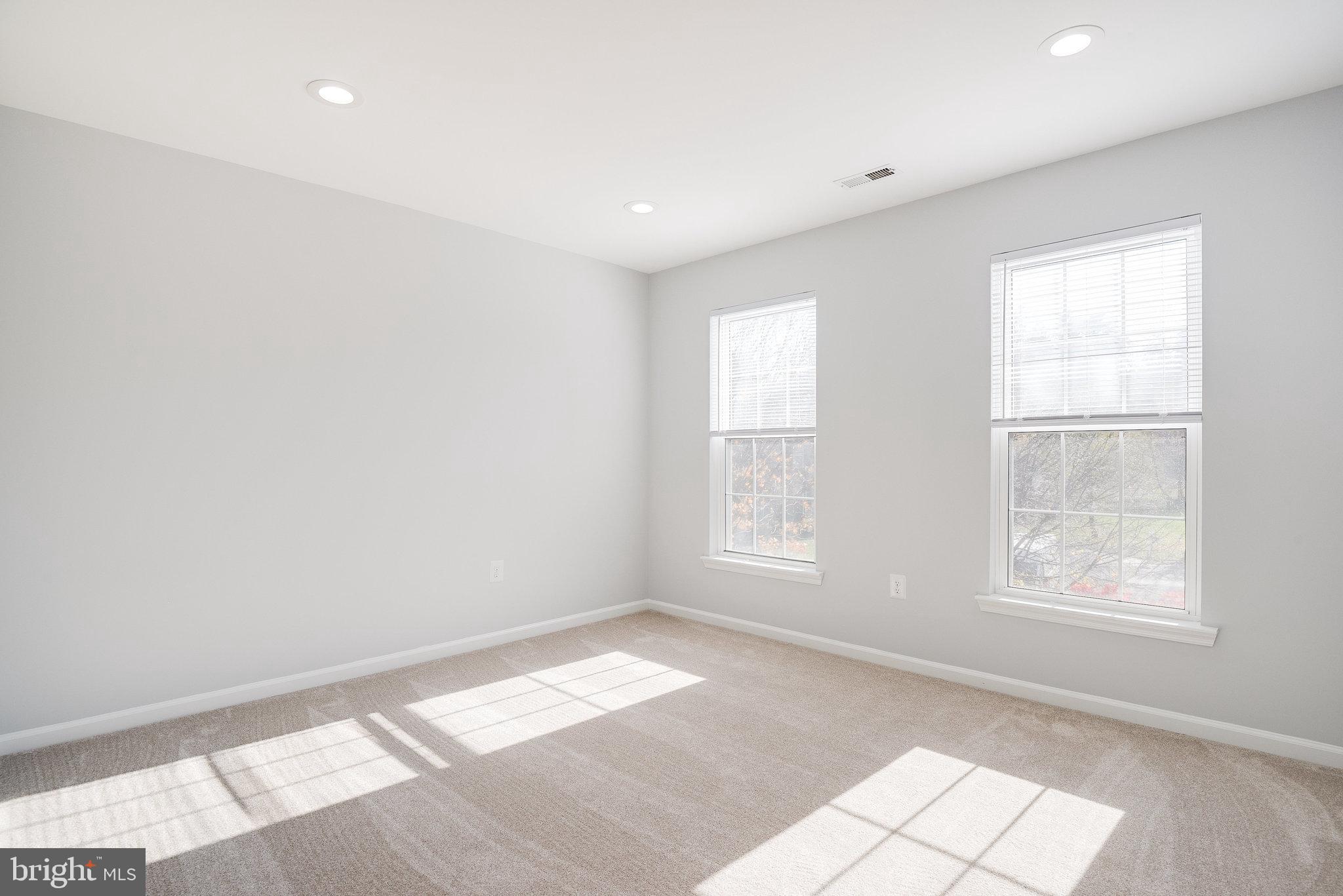 BLUE PONDS - Residential